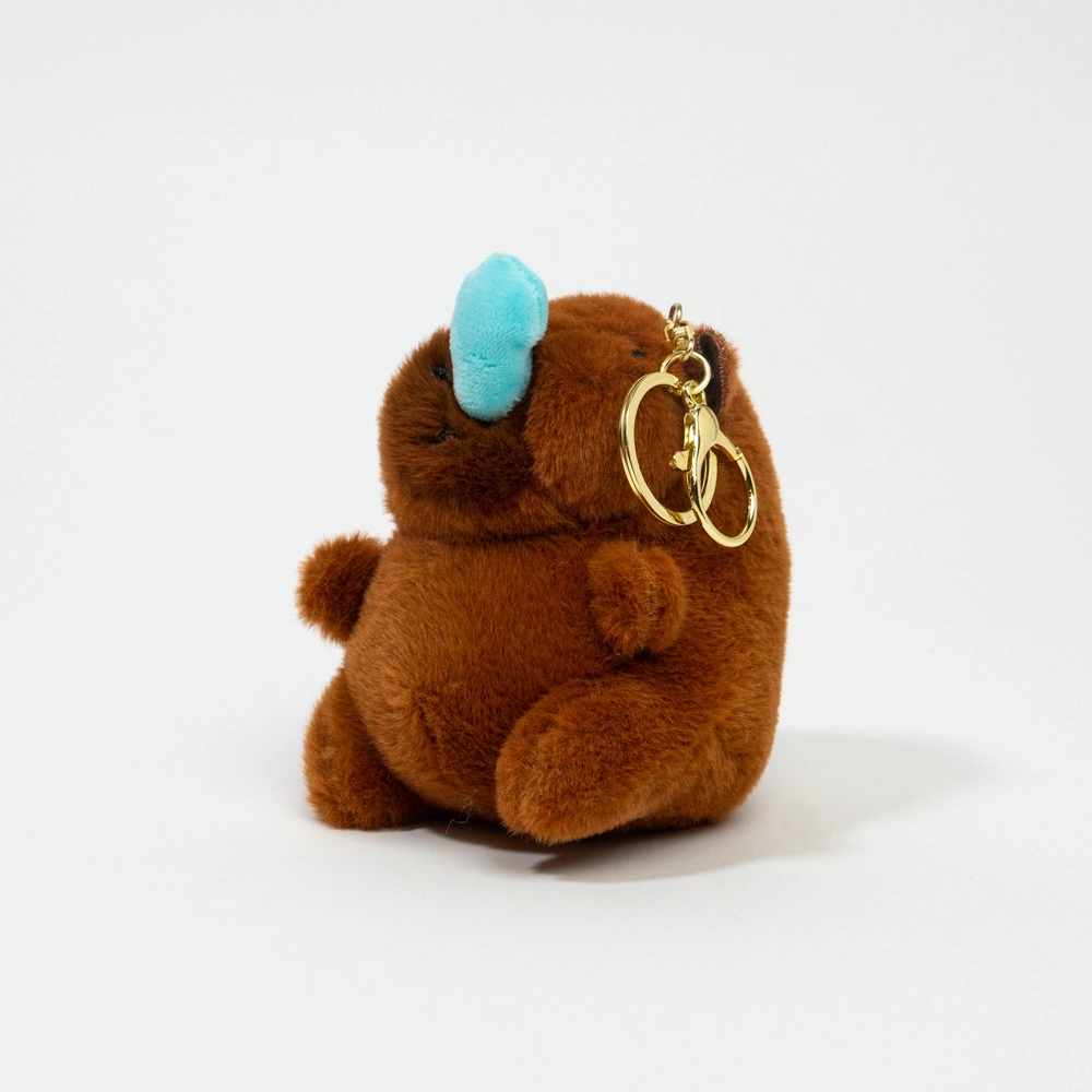 Breloc moale Capybara cu răceală
